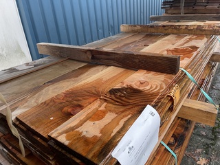 Ca. 49x Douglas wisselsponning, 18x190mm, lengte 300cm